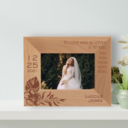 To Love And Be Loved Is To Feel The Sun From Both Sides Personalized Wooden Frame-5" x 3 1/2" Brown Horizontal