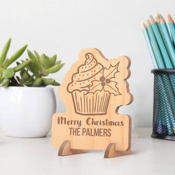 Personalized Merry Christmas Wooden Family Gift Card feat a Cupcake