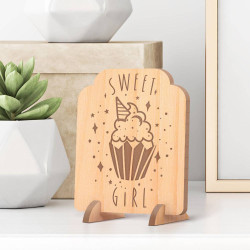 Personalized Sweet Girl Baby Shower Wooden Gift Card feat a Cupcake