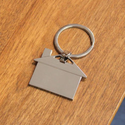 Personalized House Shaped Metal Key Chain With Custom Name Engraved